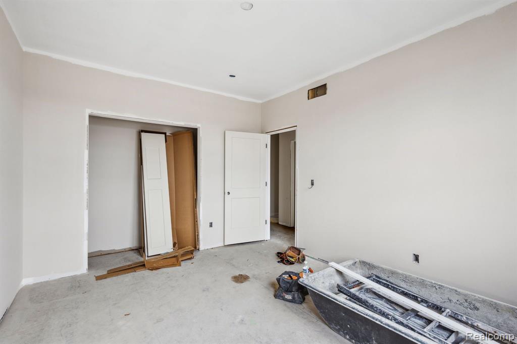 27050 25 Mile Road Property Photo 13