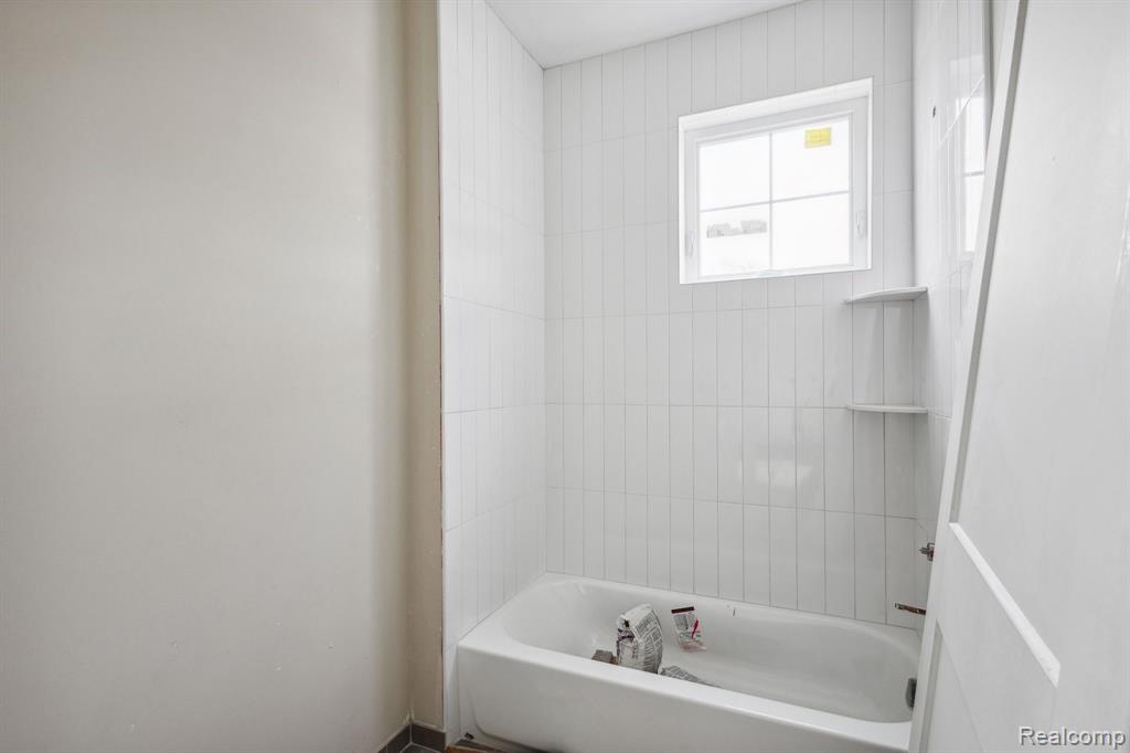 27050 25 Mile Road Property Photo 15