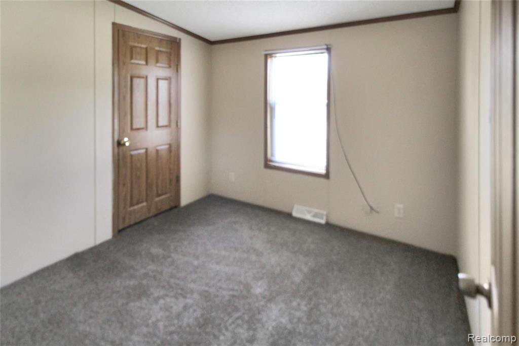 7063 Sargent Street Property Photo 7