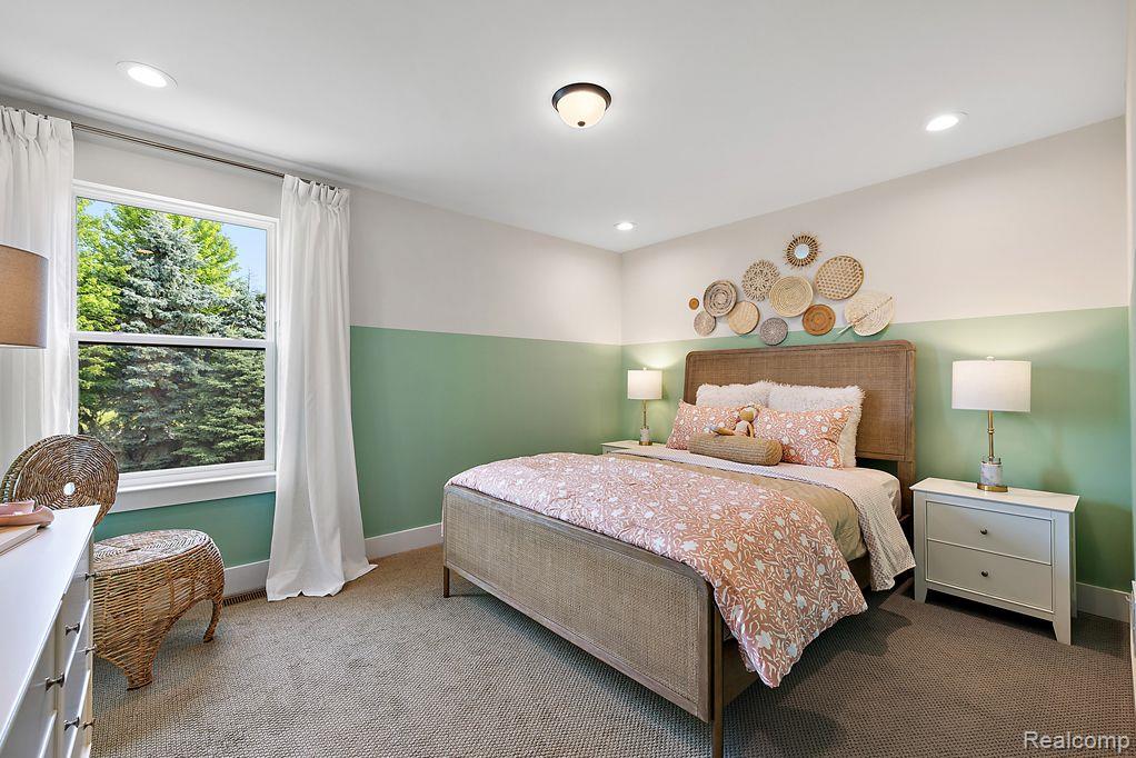 446 6th Street Property Photo 11