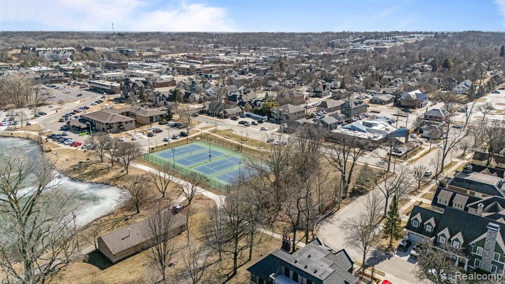 446 6th Street Property Photo 20