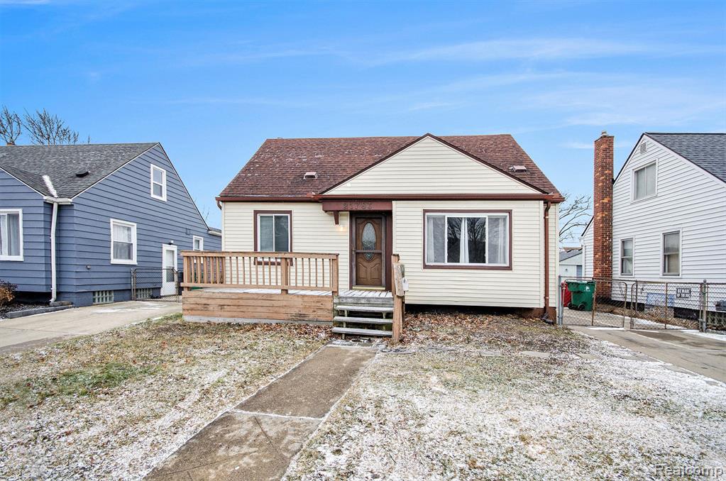 21783 Gascony Avenue Property Photo 3