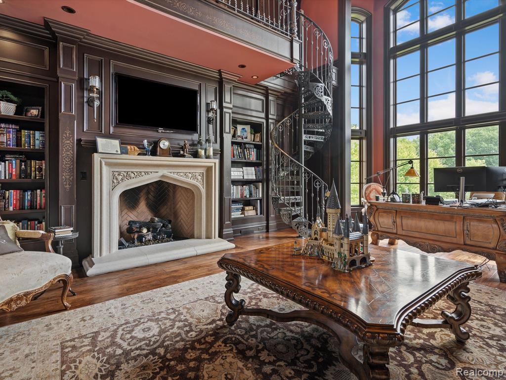 5537 Orchard Ridge Drive Property Photo 8