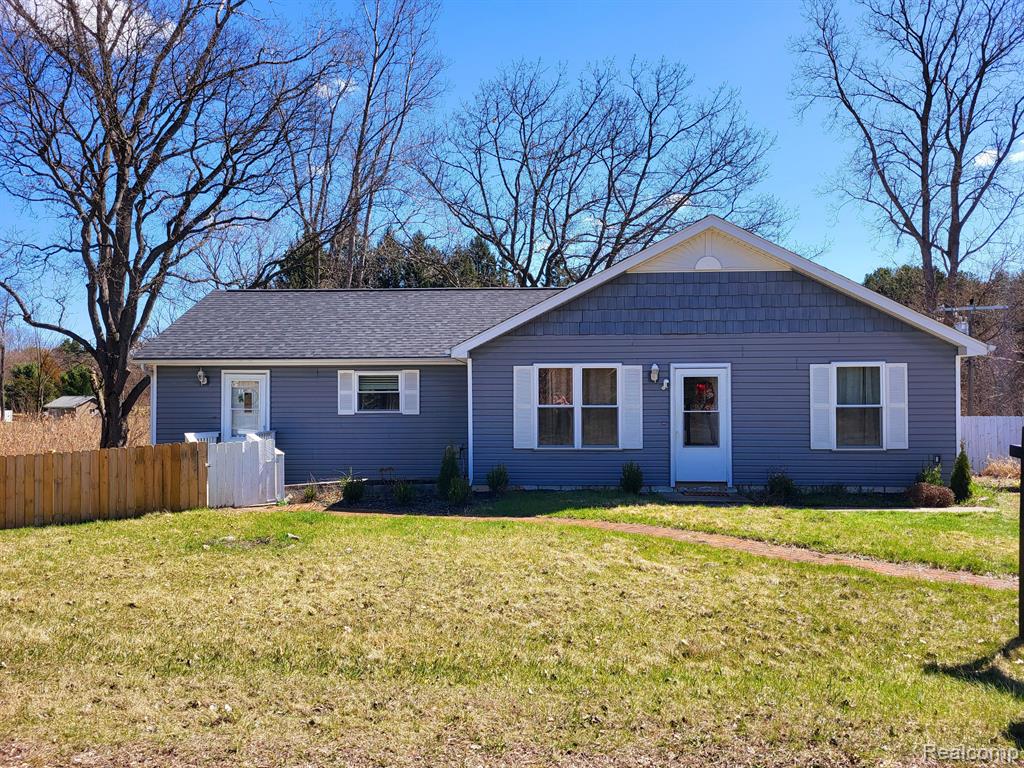 9611 Whitewood Road Property Photo 1