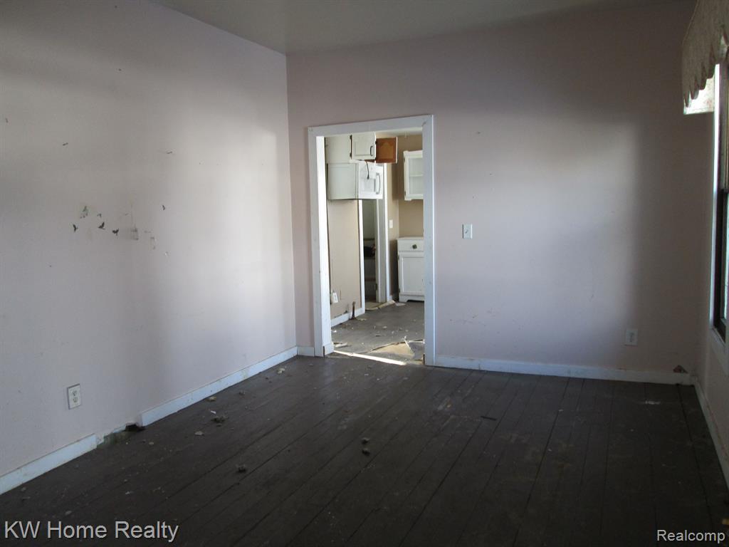 1323 Mackinaw Street Property Photo 4