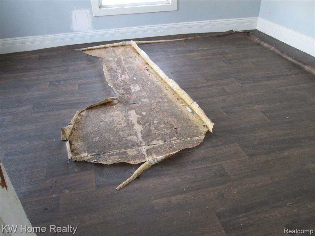 1323 Mackinaw Street Property Photo 8