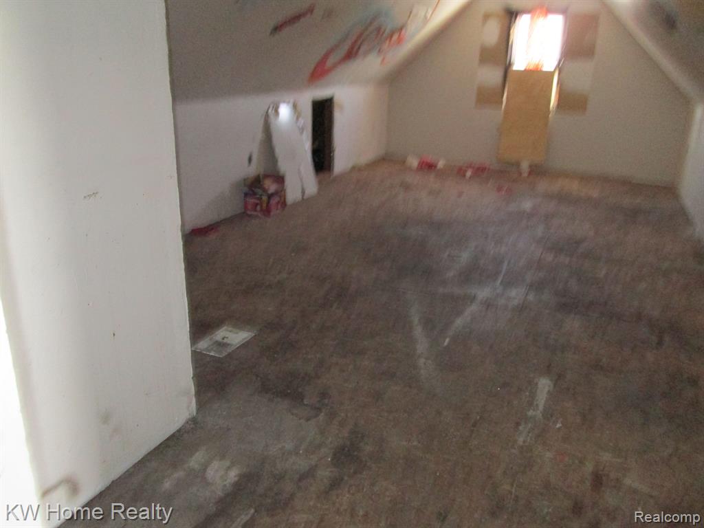 1323 Mackinaw Street Property Photo 10