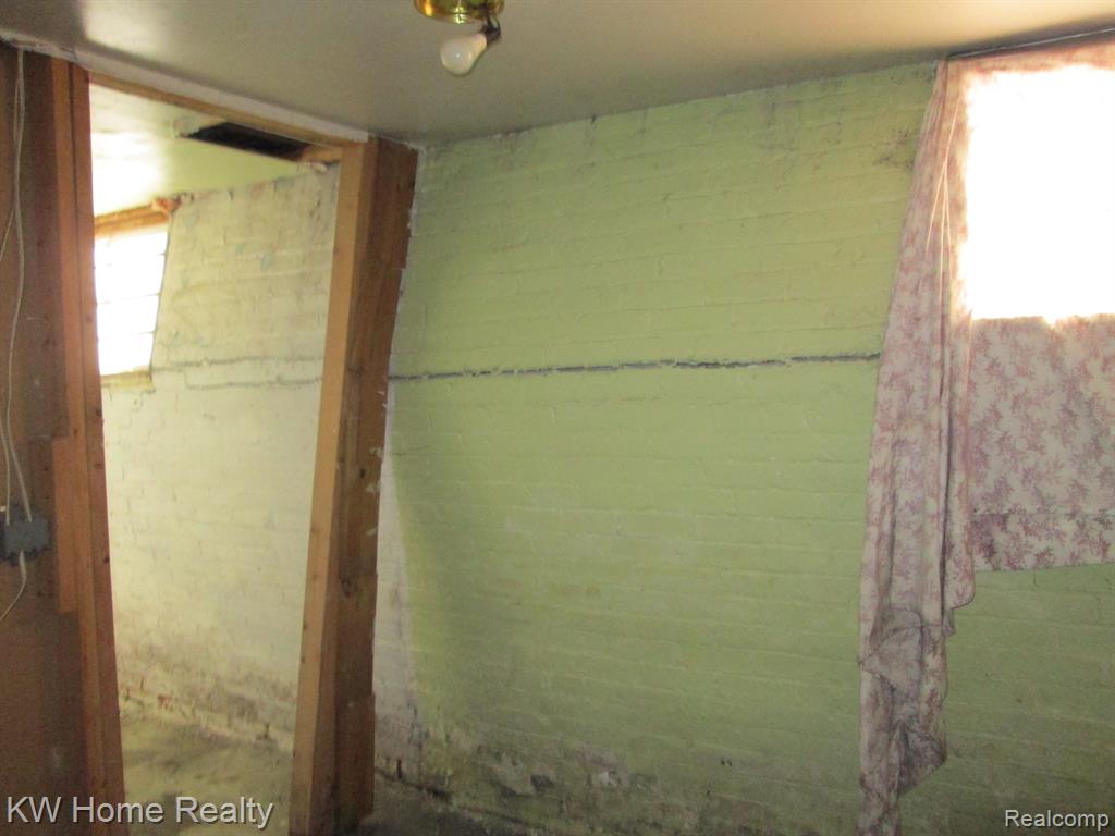 1323 Mackinaw Street Property Photo 13
