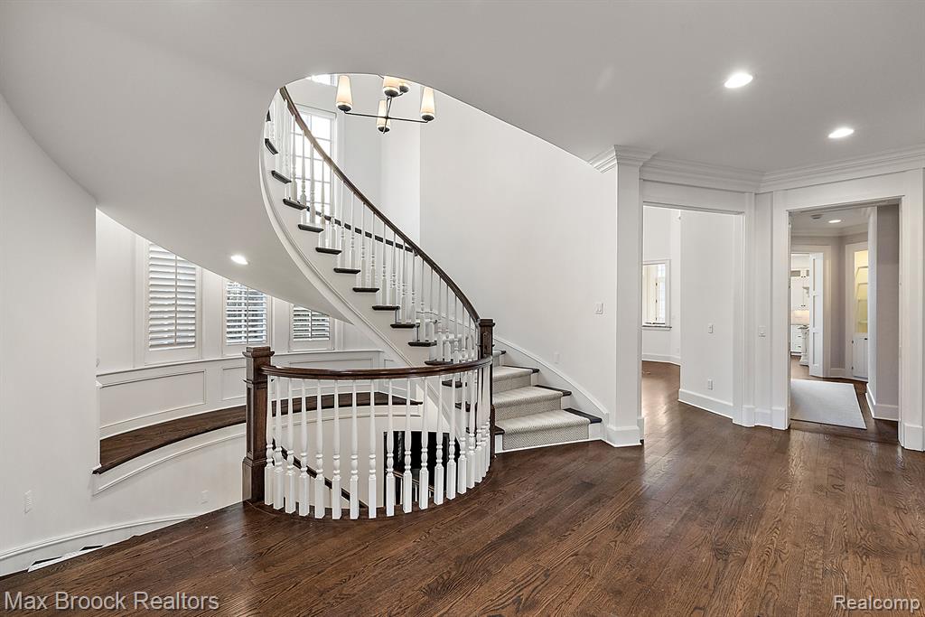 620 Lakeside Drive Property Photo 17