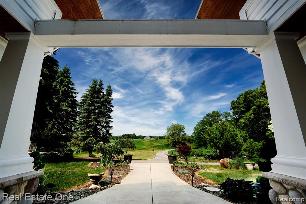 60376110 Property Photo 9