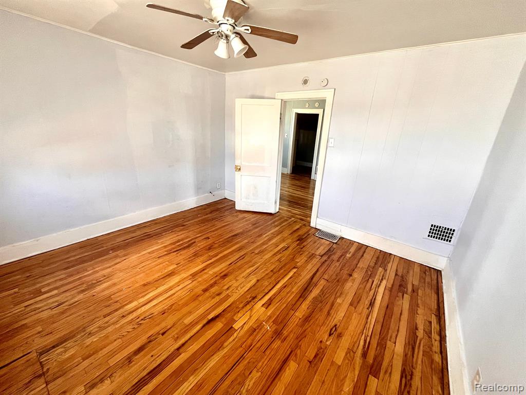 7544 Theut Avenue Property Photo 5