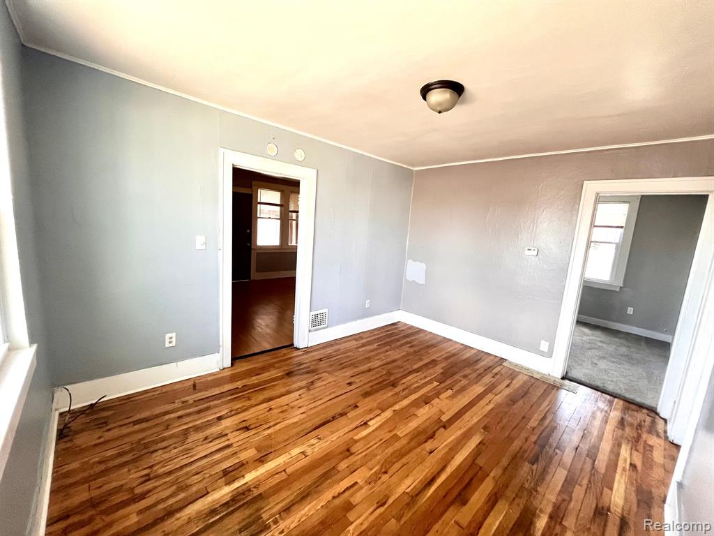 7544 Theut Avenue Property Photo 7