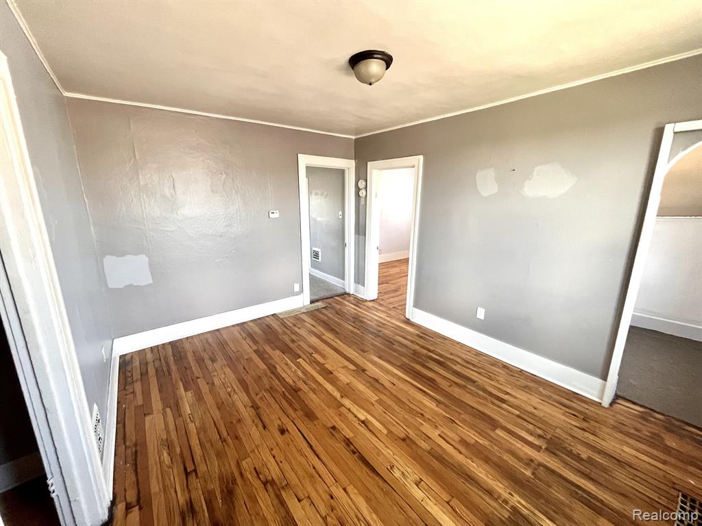 7544 Theut Avenue Property Photo 9