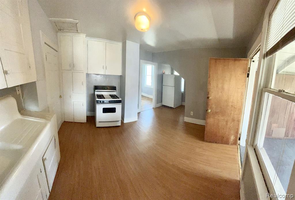 7544 Theut Avenue Property Photo 12