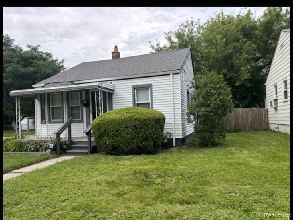 18905 Kenosha Street Property Photo 1