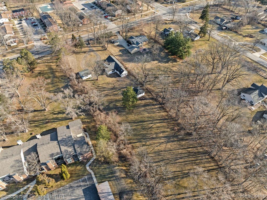 34505 W 9 Mile Road Property Photo 3