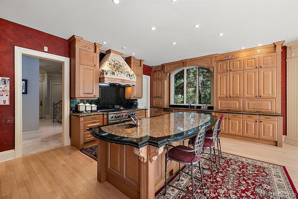 1747 Heron Ridge Drive Property Photo 12