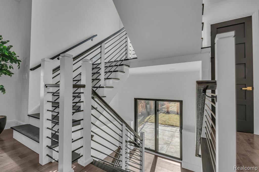 517 Catalpa Drive Property Photo 37