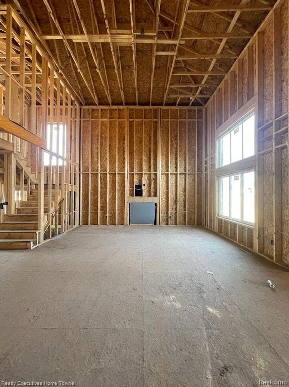 50506 Mistwood Drive Property Photo 8