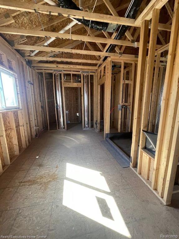 50506 Mistwood Drive Property Photo 10