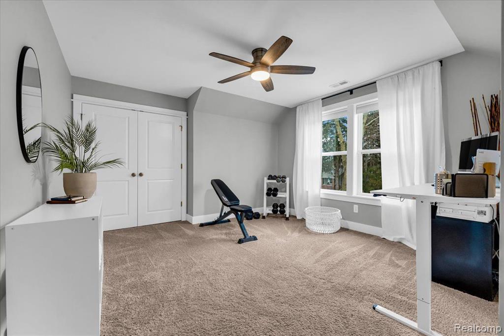 2620 Maplewood Avenue Property Photo 18