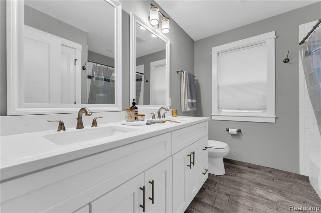 2620 Maplewood Avenue Property Photo 21