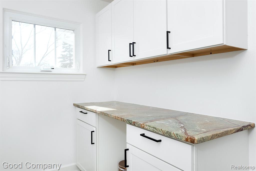 707 Golf Avenue Property Photo 28