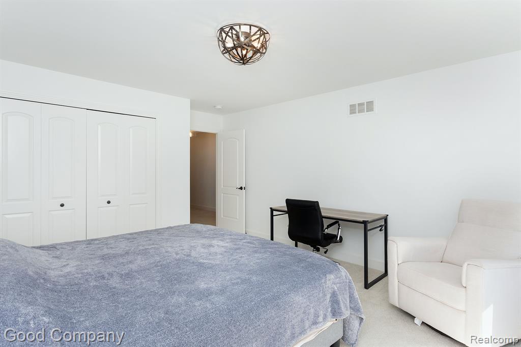 707 Golf Avenue Property Photo 34