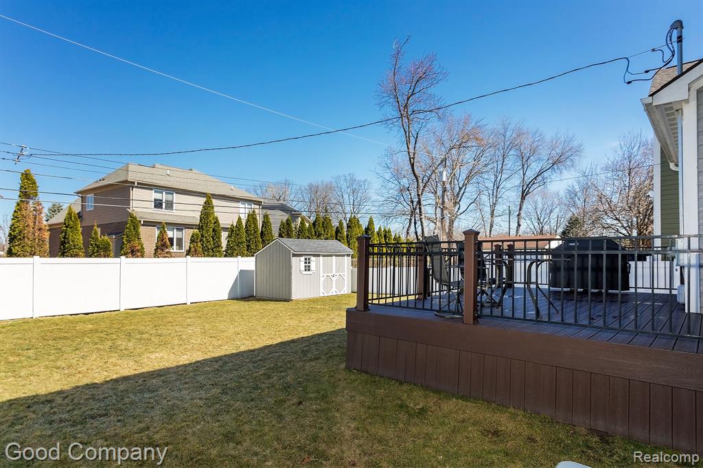 707 Golf Avenue Property Photo 40