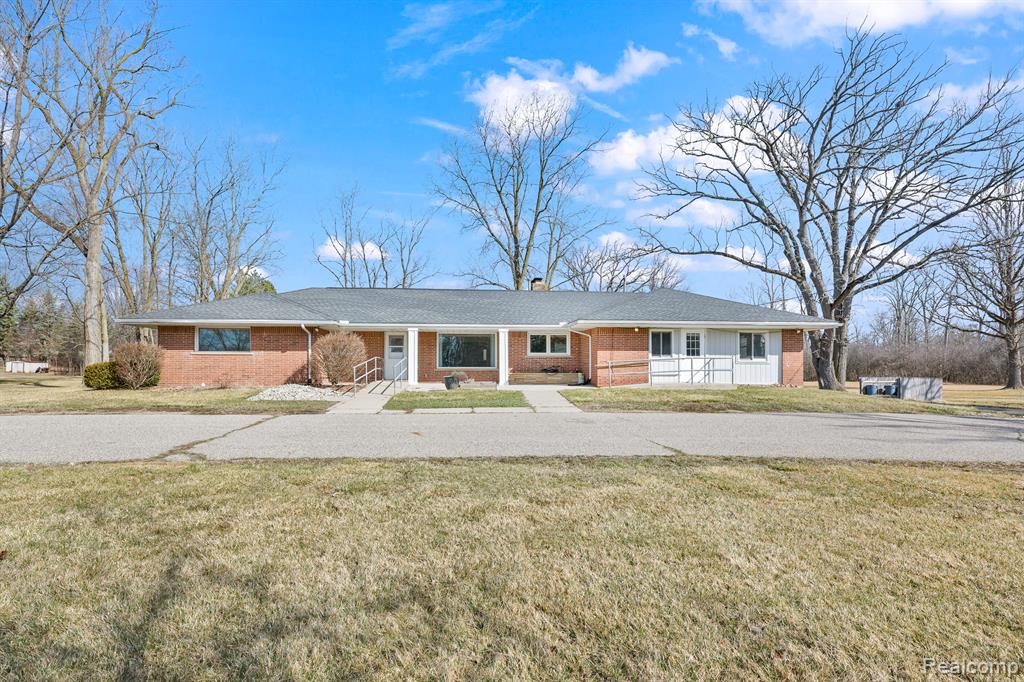 650 Grace Avenue Property Photo 1