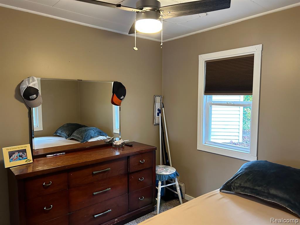 1249 N Crooked Lake Drive Property Photo 10