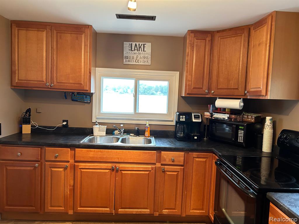 1249 N Crooked Lake Drive Property Photo 29