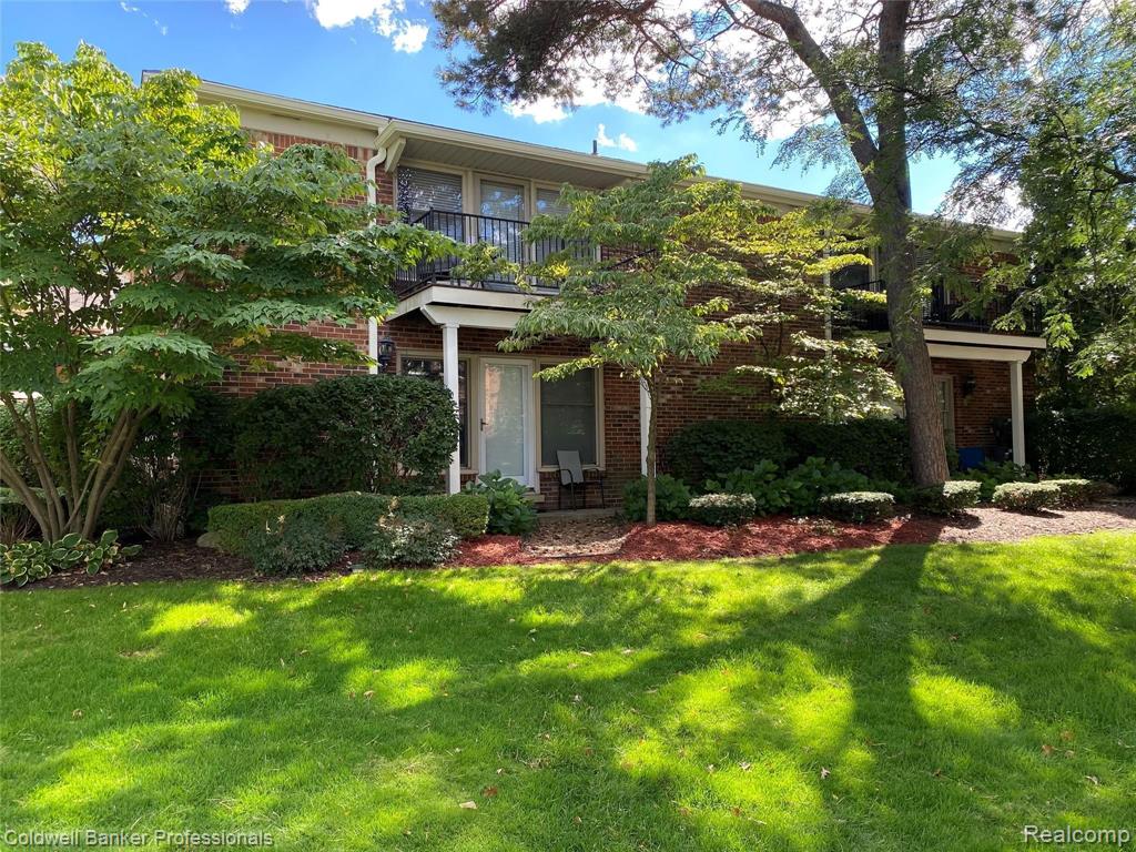 885 N Old Woodward Avenue Property Photo 1