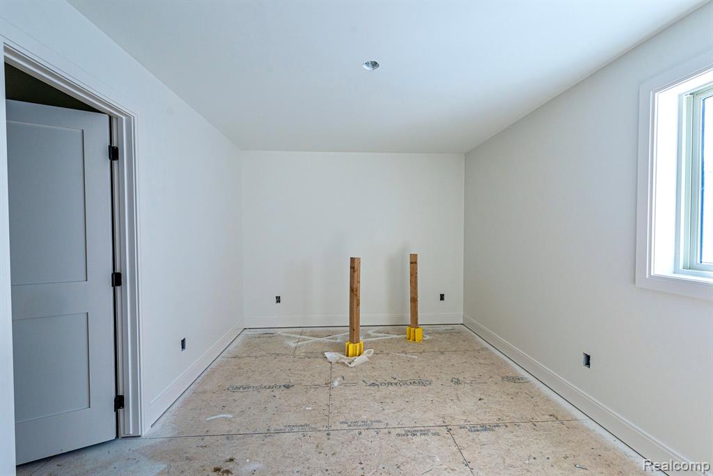 4107 Devon Property Photo 18