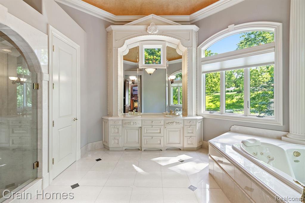255 Camelot Way Property Photo 15