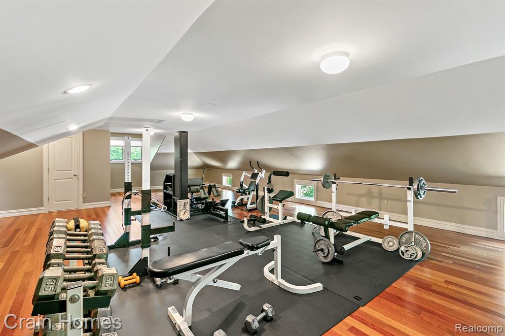255 Camelot Way Property Photo 22