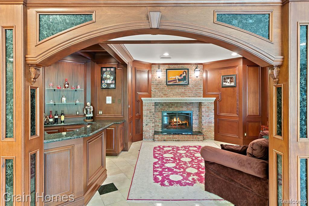 255 Camelot Way Property Photo 25