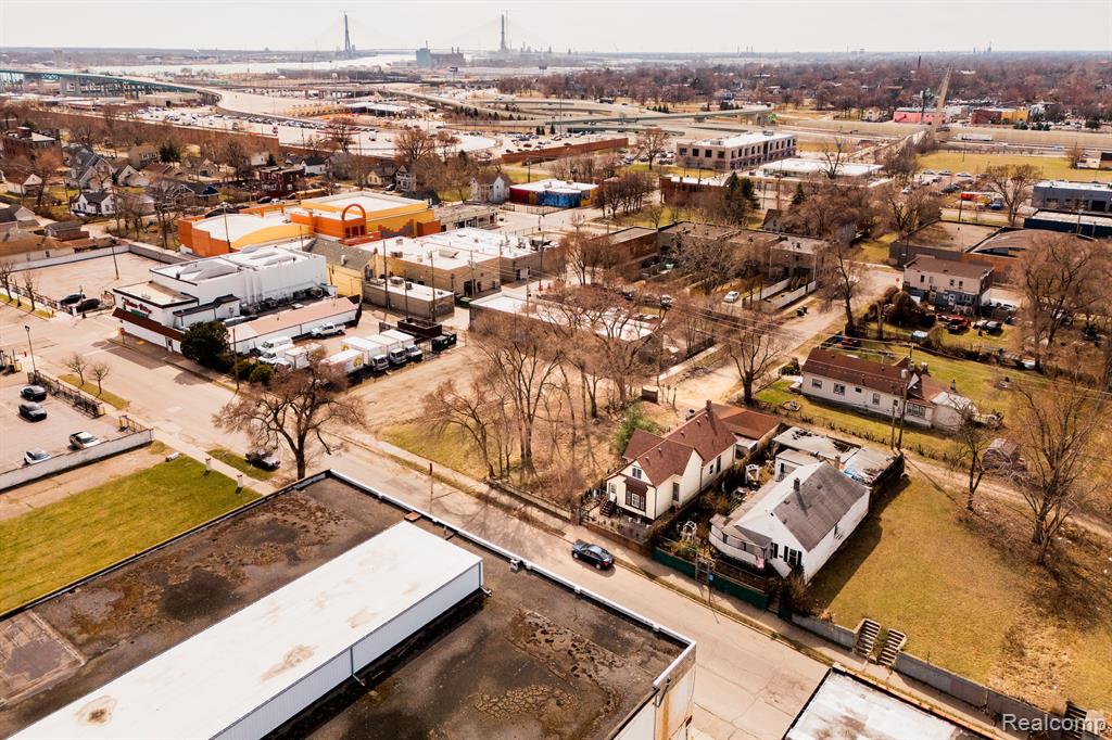1761 18th Street Property Photo 3