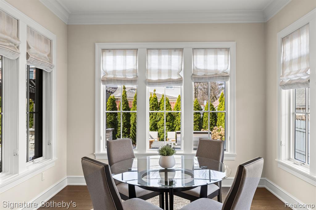 555 Chesterfield Avenue Property Photo 8