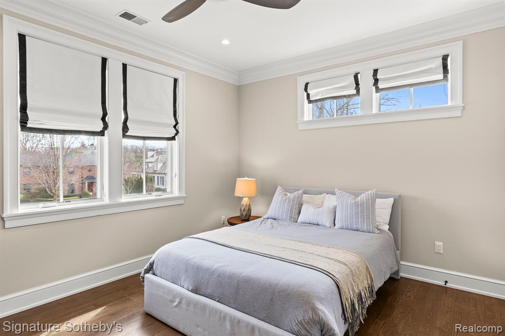 555 Chesterfield Avenue Property Photo 20