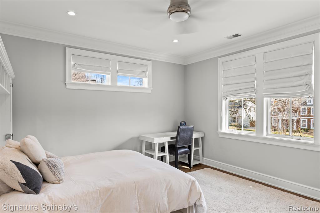 555 Chesterfield Avenue Property Photo 21