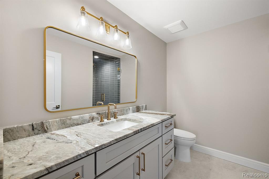4848 Pinnacle Boulevard Property Photo 23