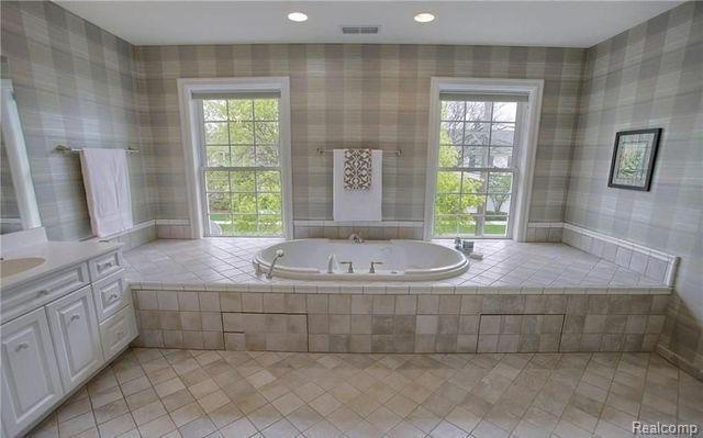 517 Oak Street Property Photo 40
