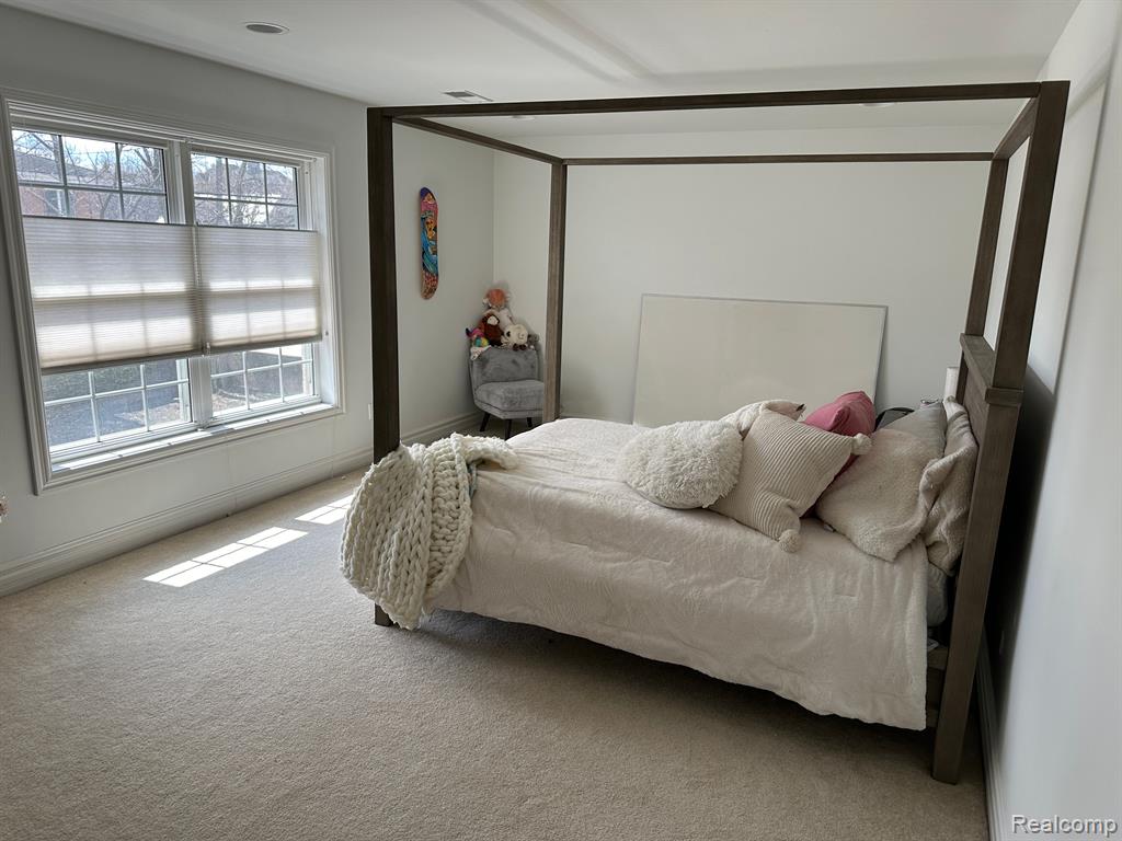 517 Oak Street Property Photo 42