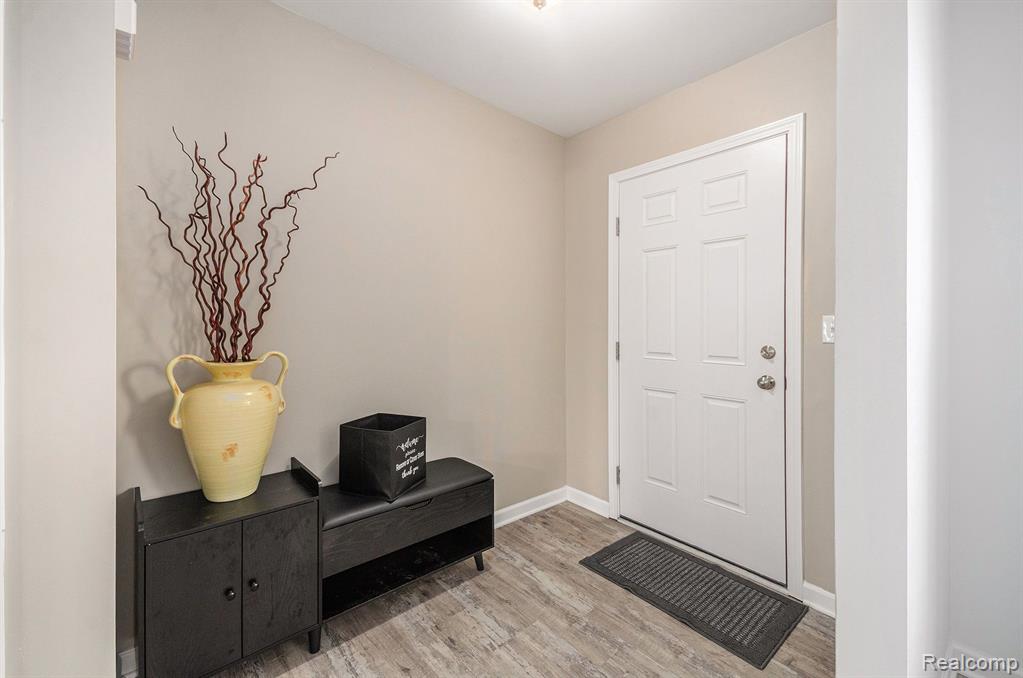 33573 Stacy Street Property Photo 5