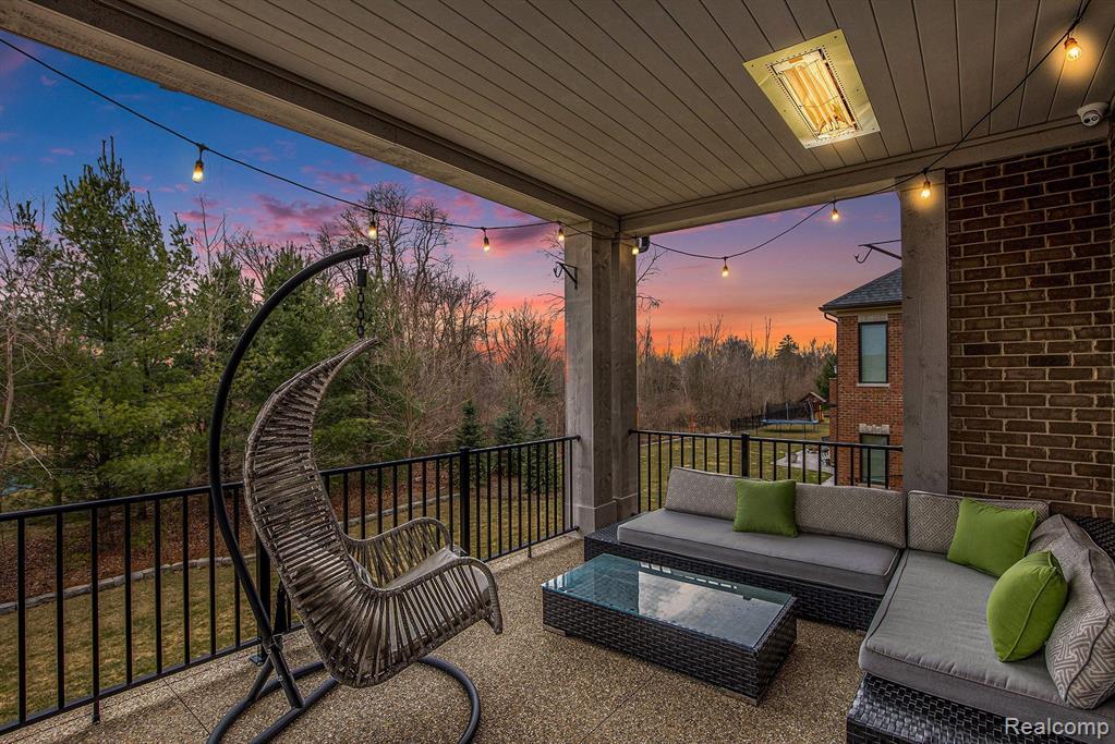1686 Traceky Property Photo 44