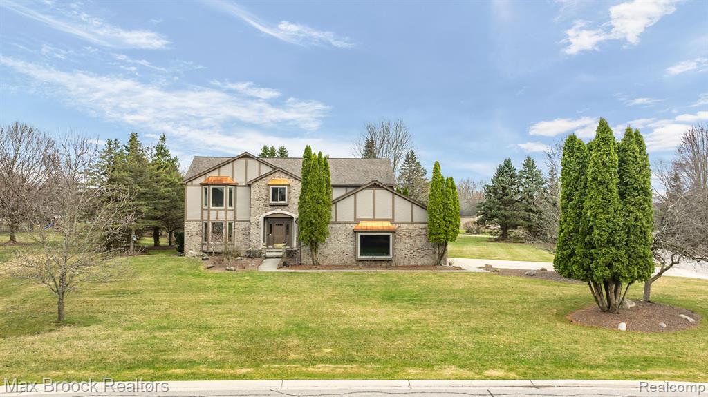 4070 Greenbriar Court Property Photo 1