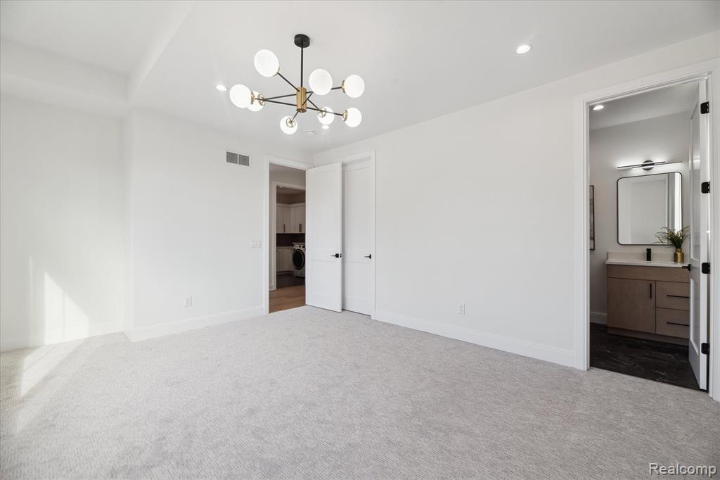 517 Devillen Avenue Property Photo 29