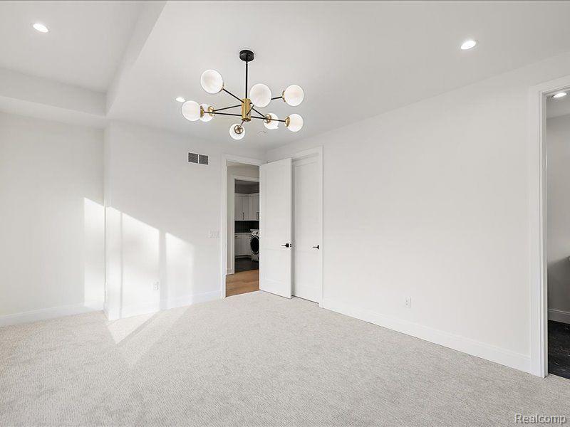 517 Devillen Avenue Property Photo 30