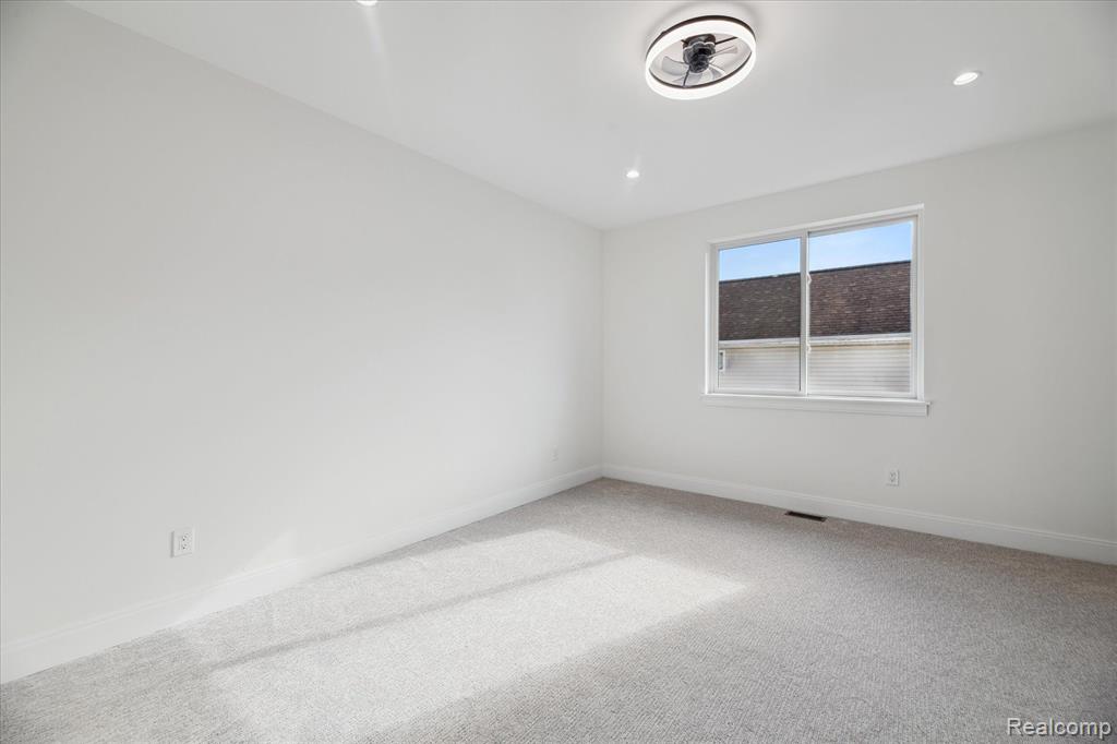 517 Devillen Avenue Property Photo 41